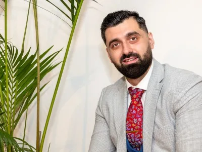 Impactul Masajului Corporativ în Mediul de Lucru: Studii de Caz Stress Away