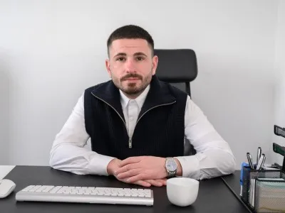 Eduard Petrescu, CEO PublicitateOOH.ro vorbeste despre procesul eficient si complet legal al vanzarilor de steaguri directionale